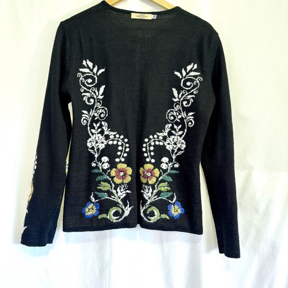 Simply Nature Design Embroidered Hanna Sweater - Picture 9 of 16